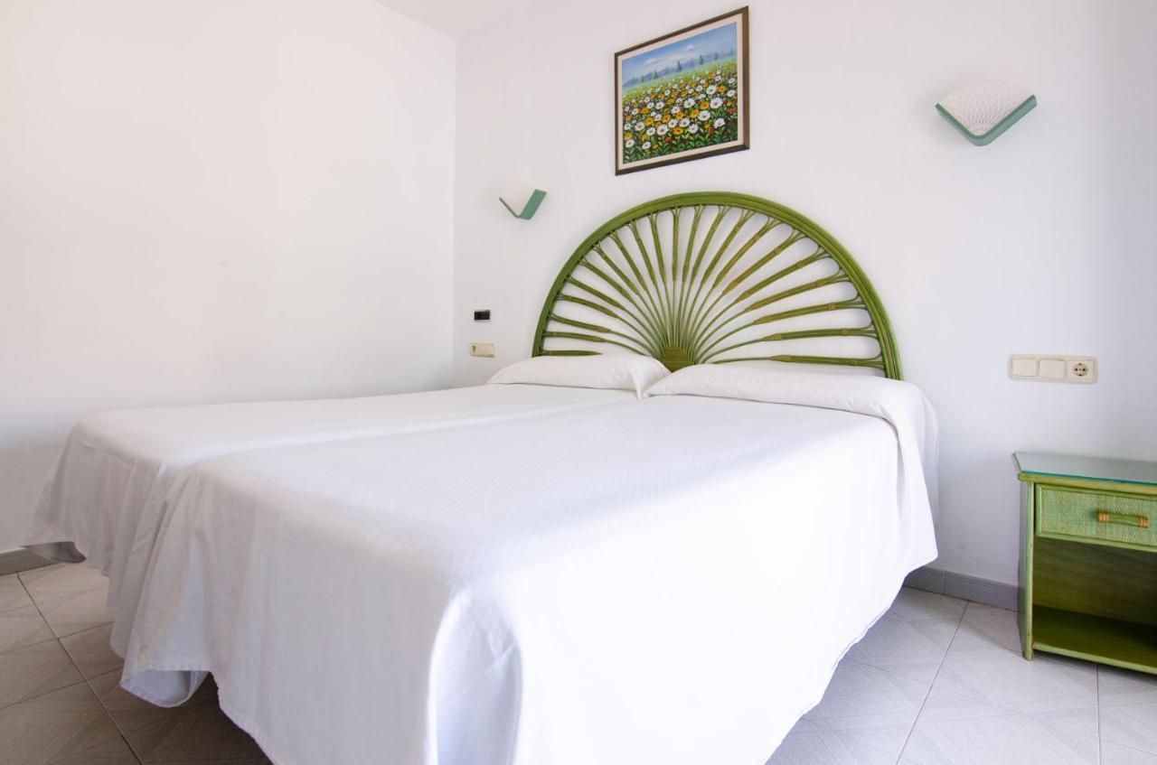 Hostal Manolo Garrucha Kültér fotó