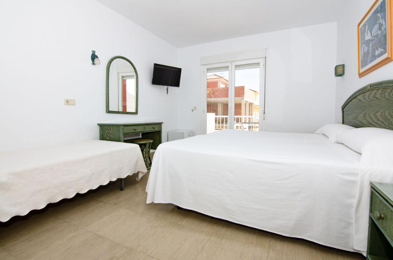 Hostal Manolo Garrucha Kültér fotó