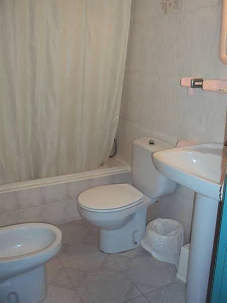 Hostal Manolo Garrucha Kültér fotó