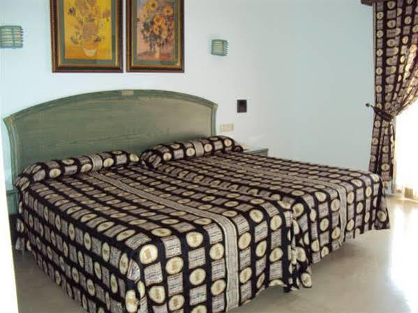 Hostal Manolo Garrucha Kültér fotó